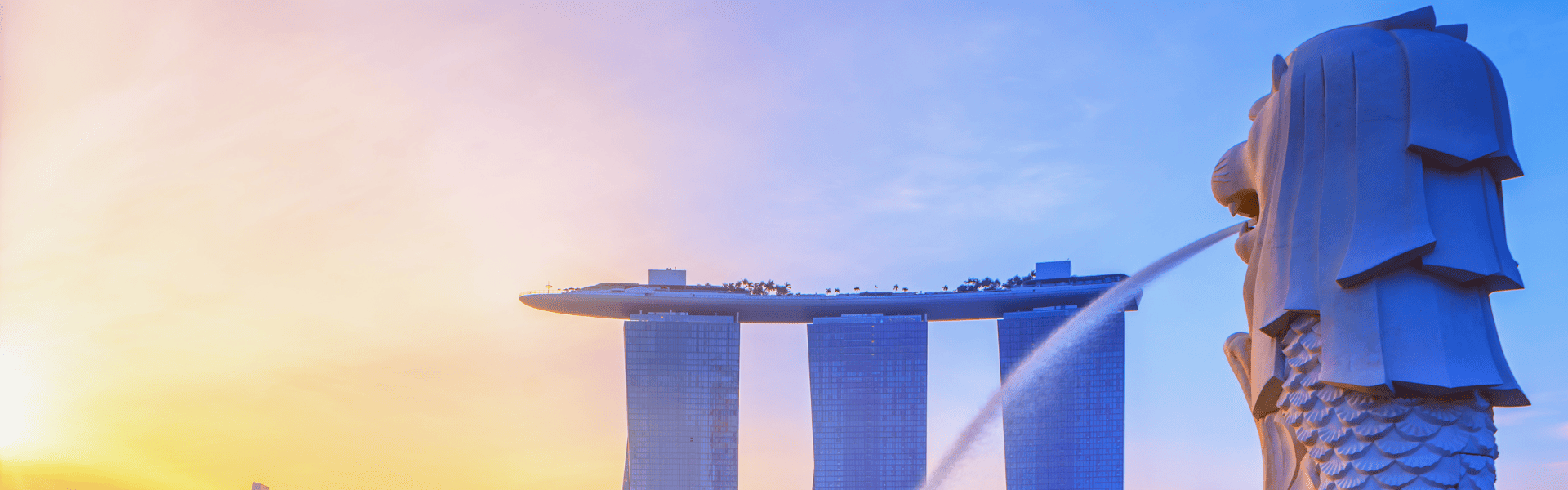 SINGAPORE: WHERE ARCHITECTURE MEETS GREENRY