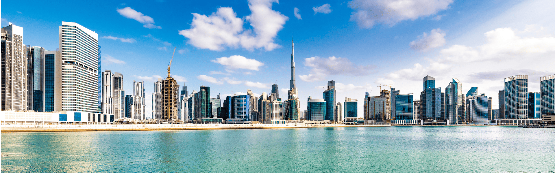 EXPERIENCE THE MIX OF MODERN LIVING AND TRADITIONAL ARABIC CULTURE AT DUBAI