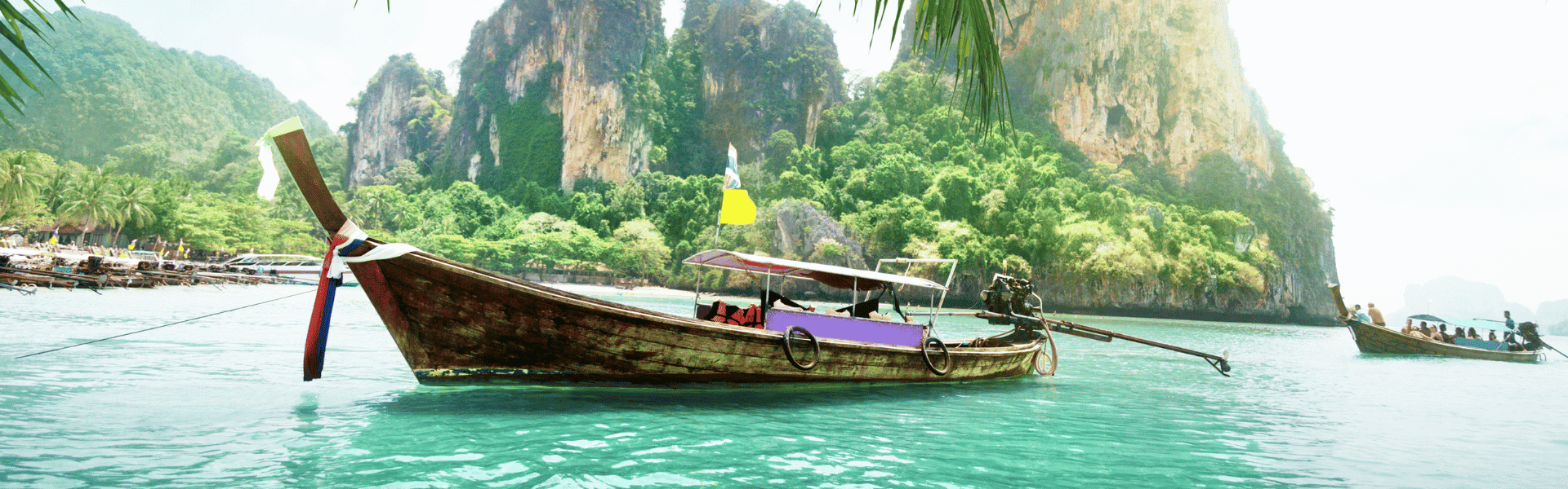THE LAND OF SMILES: THAILAND