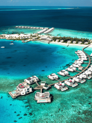 EXPERIENCE THE LUXURIOUS OVERWATER VILLAS AT MALDIVES