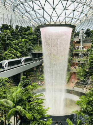 SINGAPORE: WHERE ARCHITECTURE MEETS GREENRY
