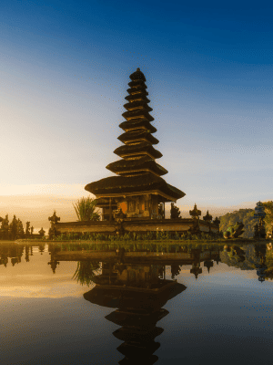 EXPLORE THE TROPICAL ARCHIPELAGO OF INDONESIA
